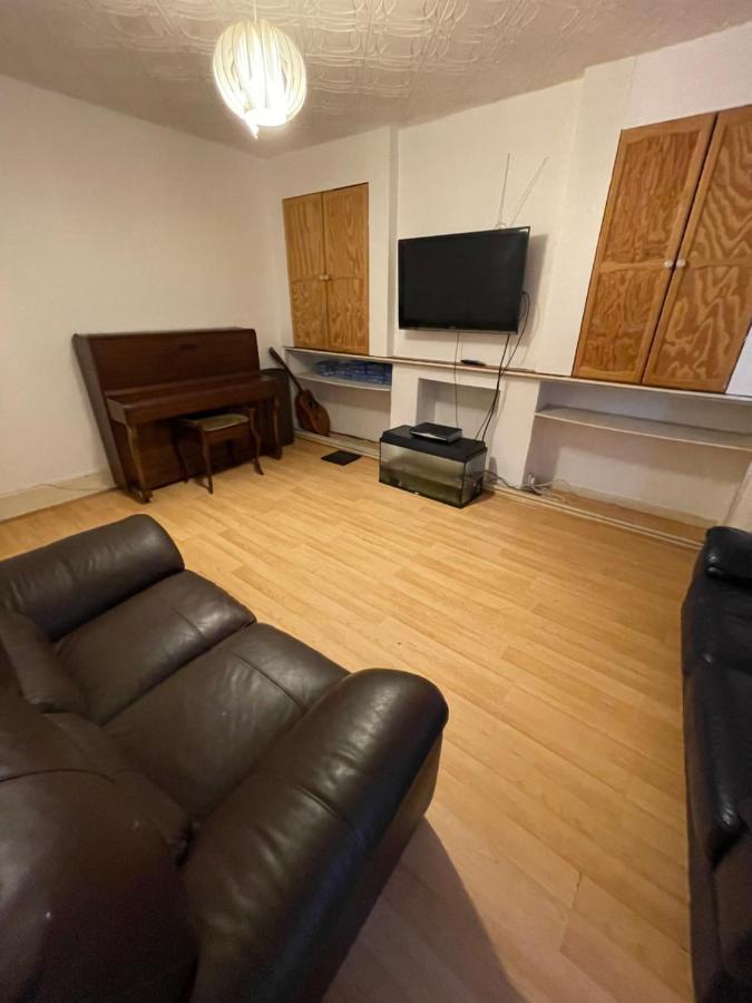 Elmdene Road - Large Room Londres Exterior foto